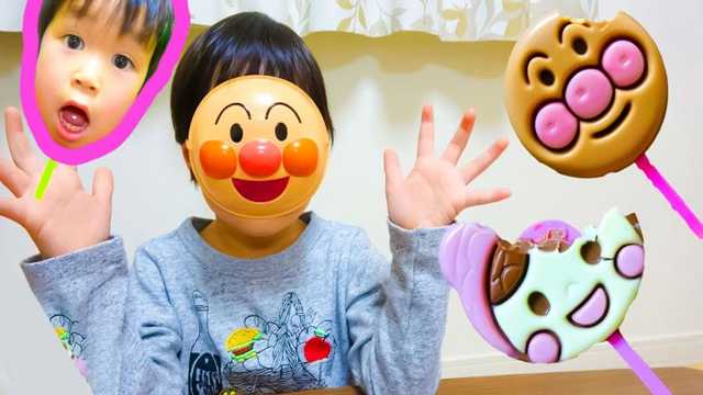 So happy! Let's enjoy yummy food with Anpanman! img